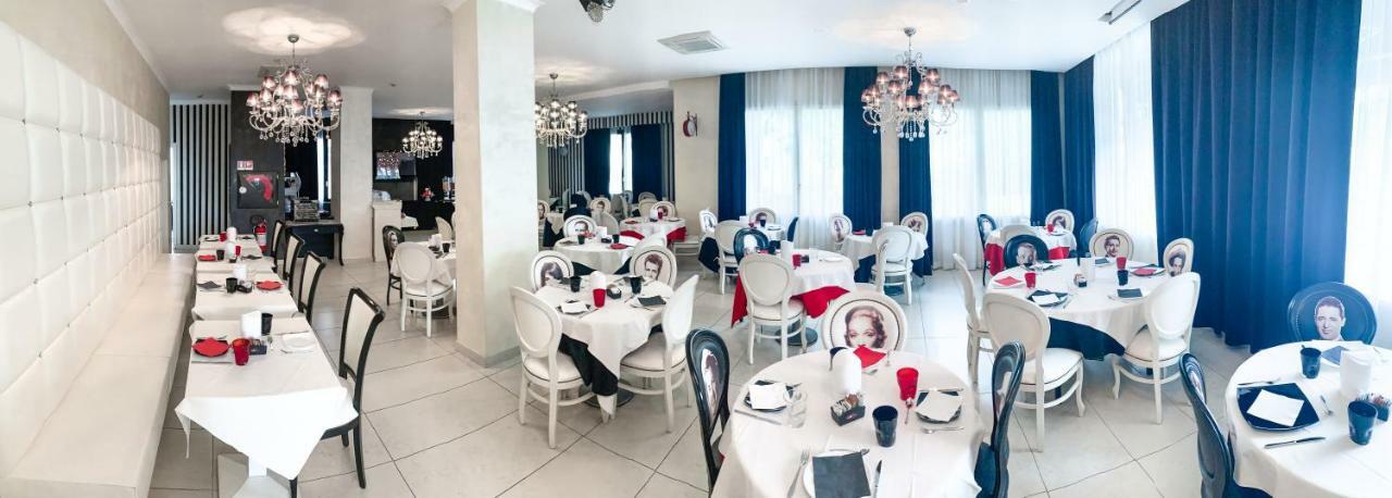 Hotel Le Cinema Gatteo a Mare Eksteriør bilde